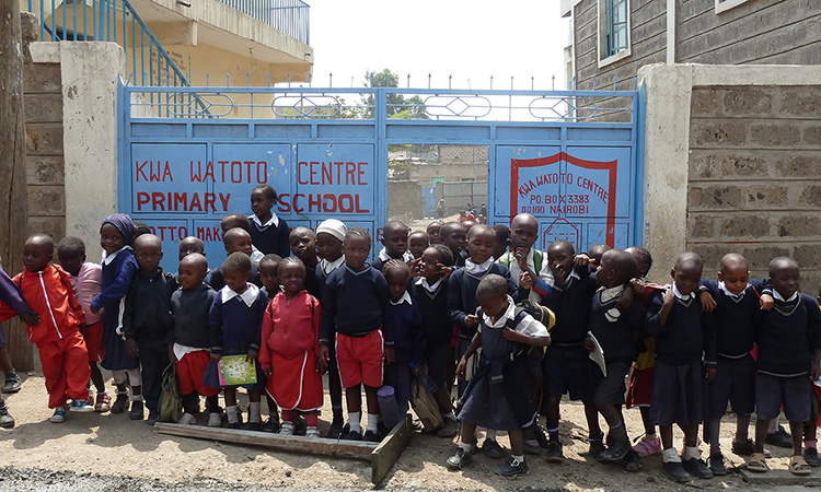 gli allievi di Kwa Watoto School